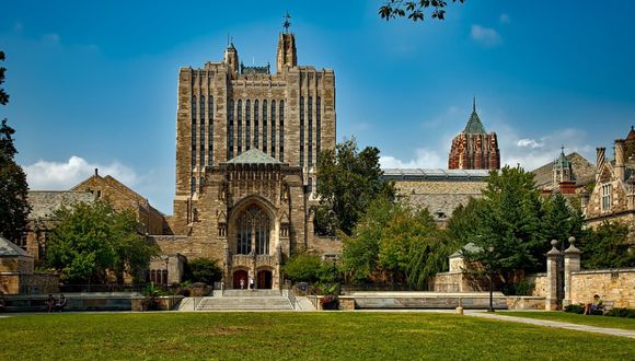 Preocupa a universidades ritmo de COVID-19 entre estudiantes